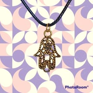 Hand charm necklace